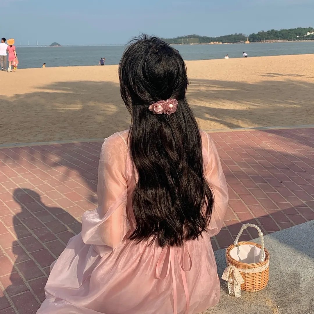华颐:吞噬怪物的孩子